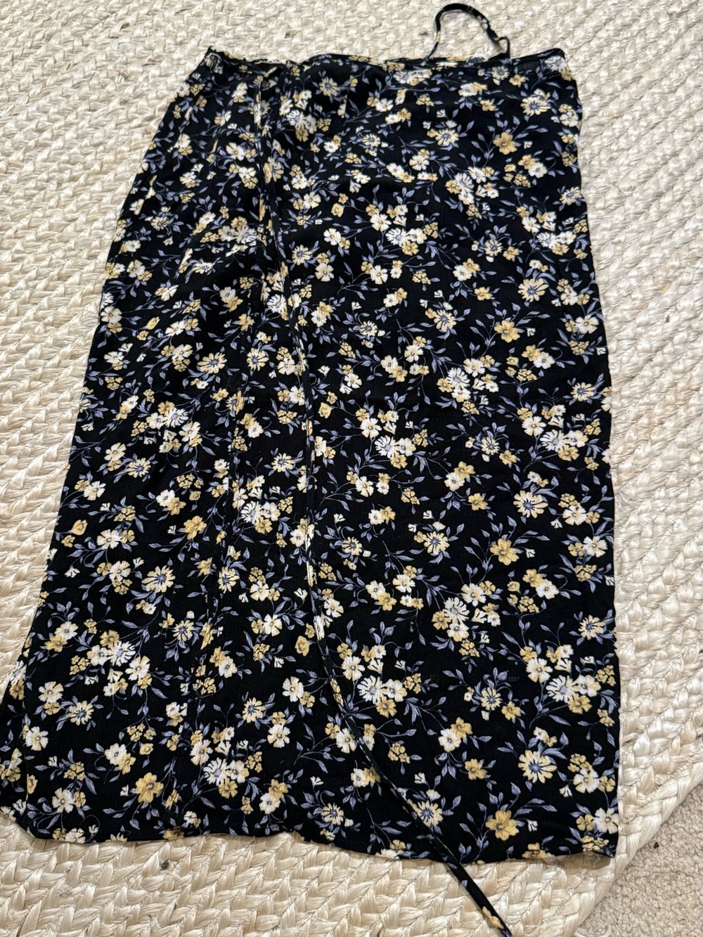 Urban outfitters Floral Print Black Midi wrap Skirt - Women's XS